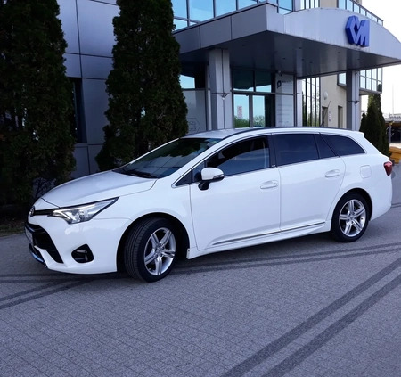 Toyota Avensis cena 72000 przebieg: 91000, rok produkcji 2017 z Siedlce małe 121